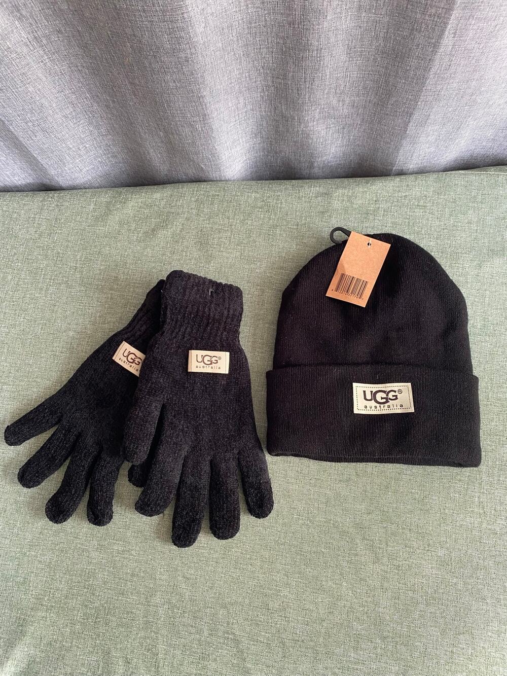 NWT UGG Australia Black Beanie & Soft Knit Gloves Cold Weather Set